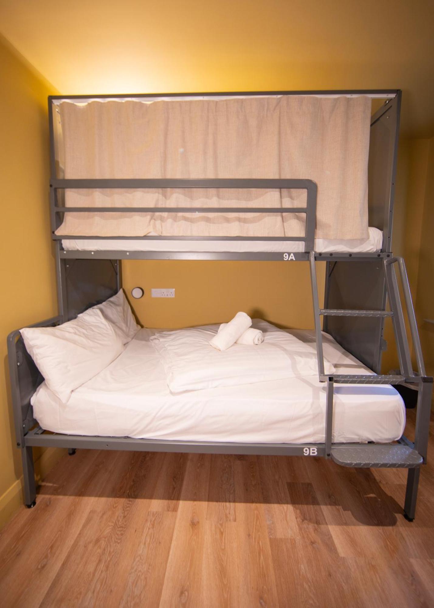 Heyday Hostel Ballina Балліна Екстер'єр фото